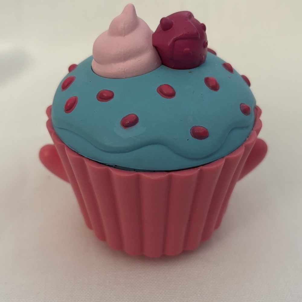 Funko Shopkins Cupcake Chic Vinyl Collectible-Pink/Blue  Party - Picture 5 of 5